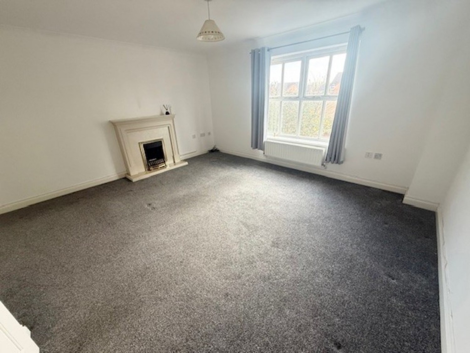 Cludd Avenue, Coddington