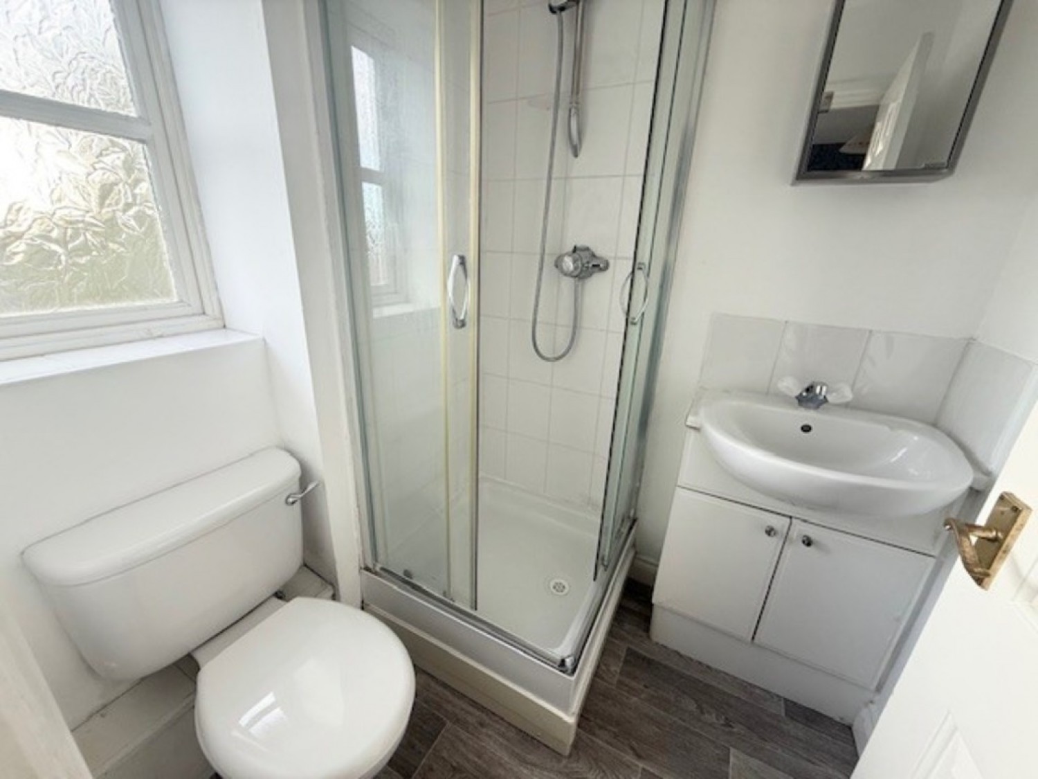 Cludd Avenue, Coddington