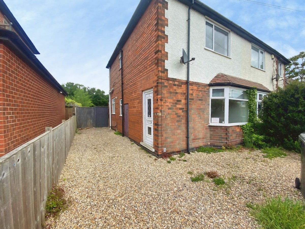 Beeston Road, Newark, Notts