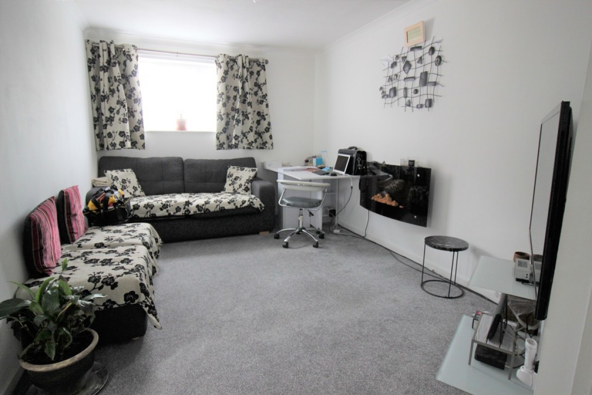 Maythorne Close, Balderton