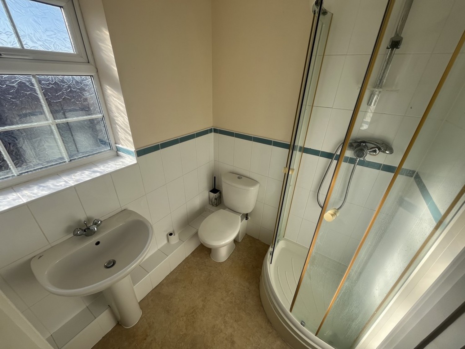 2 bedroom Flat for Letting Fernwood, Newark, Notts