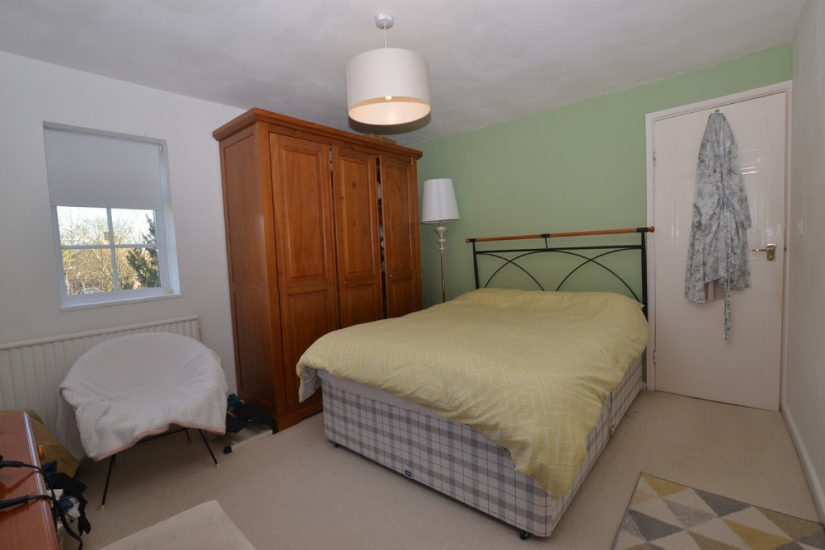 7 Triumph Close, Eakring