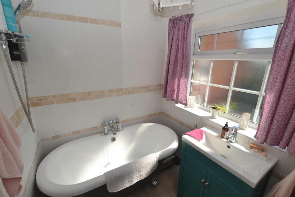 7 Triumph Close, Eakring