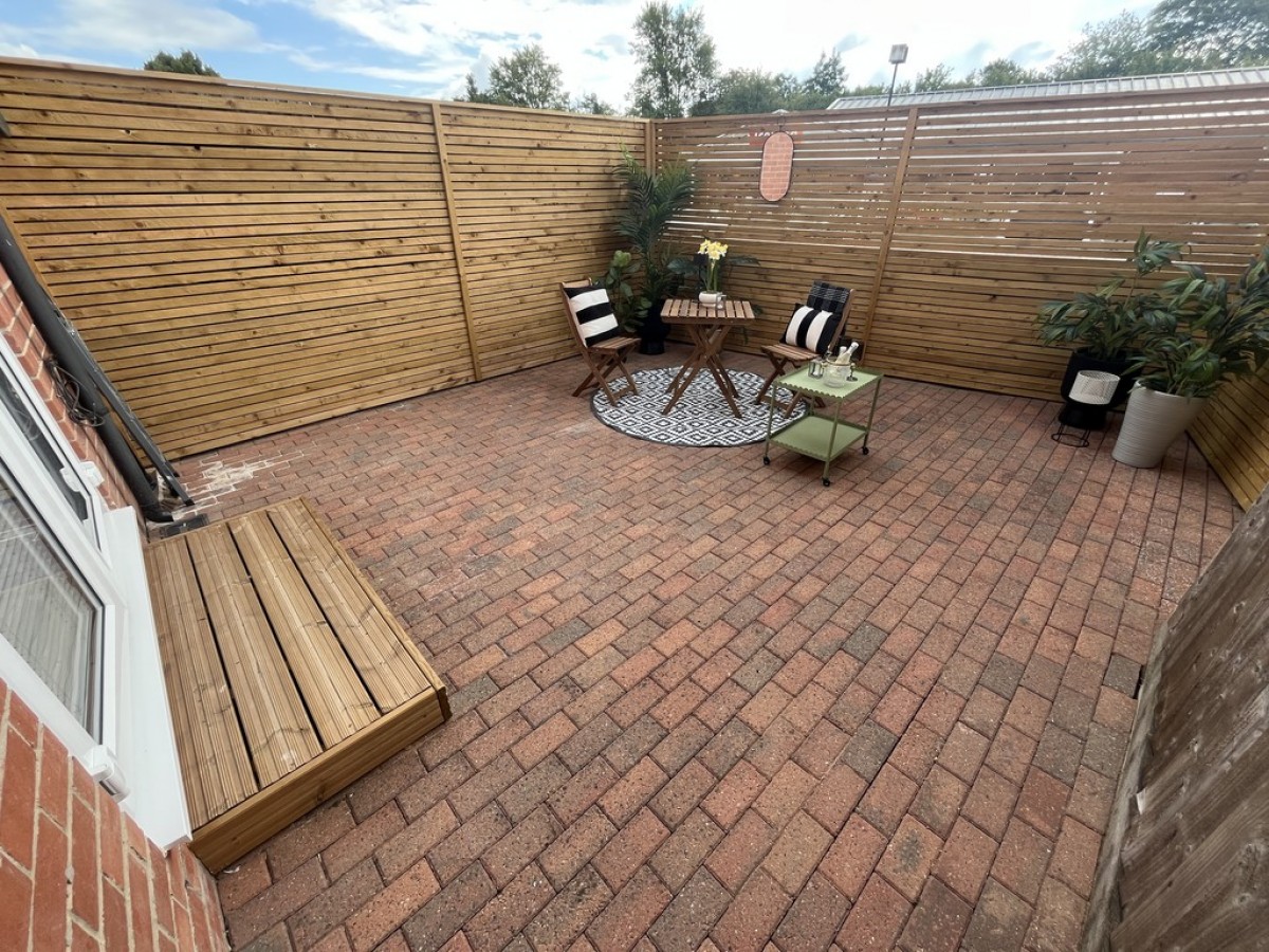 Albion Street, Newark, NG24 4BL