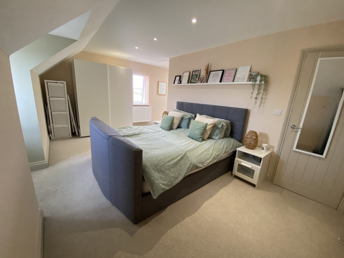 Alexander Mews , Balderton