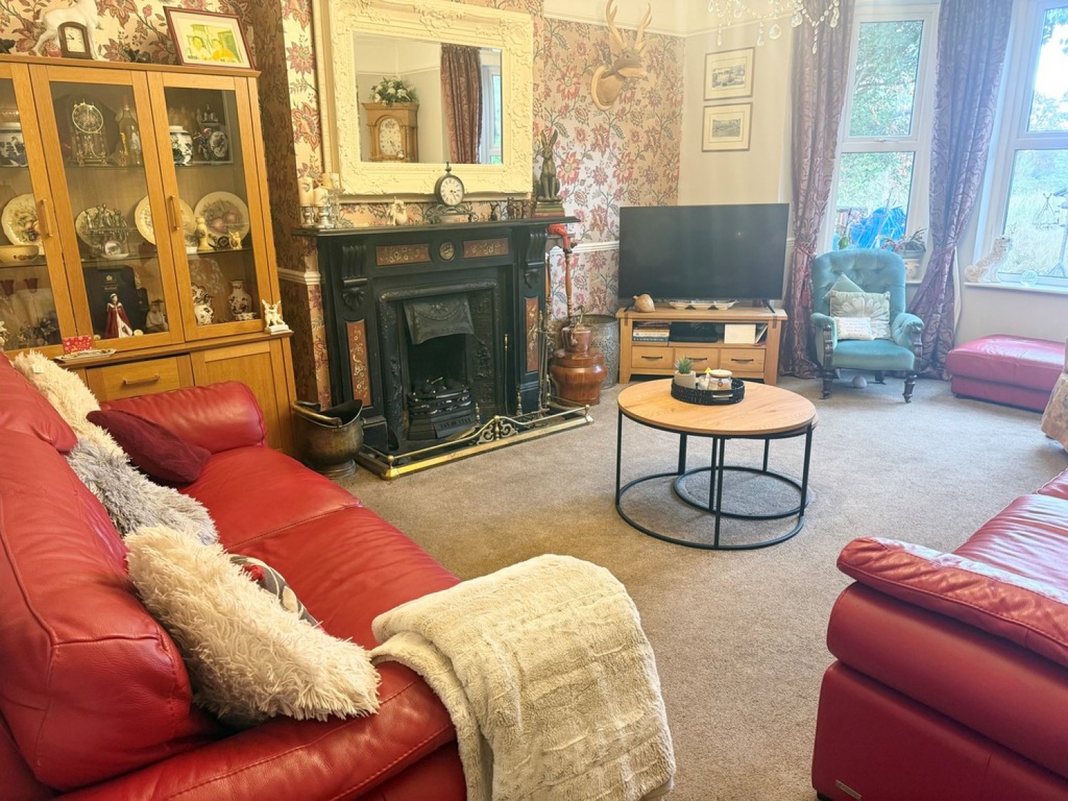 9 Manor House