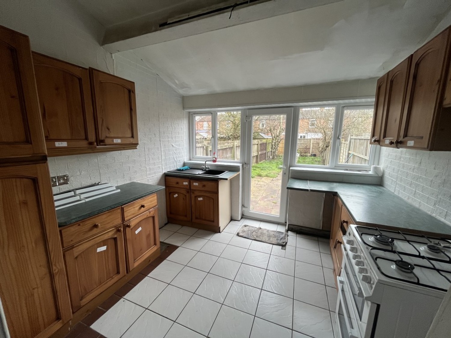 2 bedroom House for Sale William Street, Newark