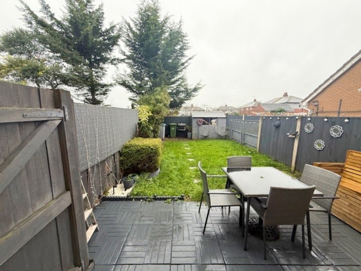 Linseed Avenue , Newark