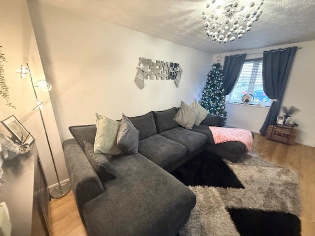 Linseed Avenue , Newark