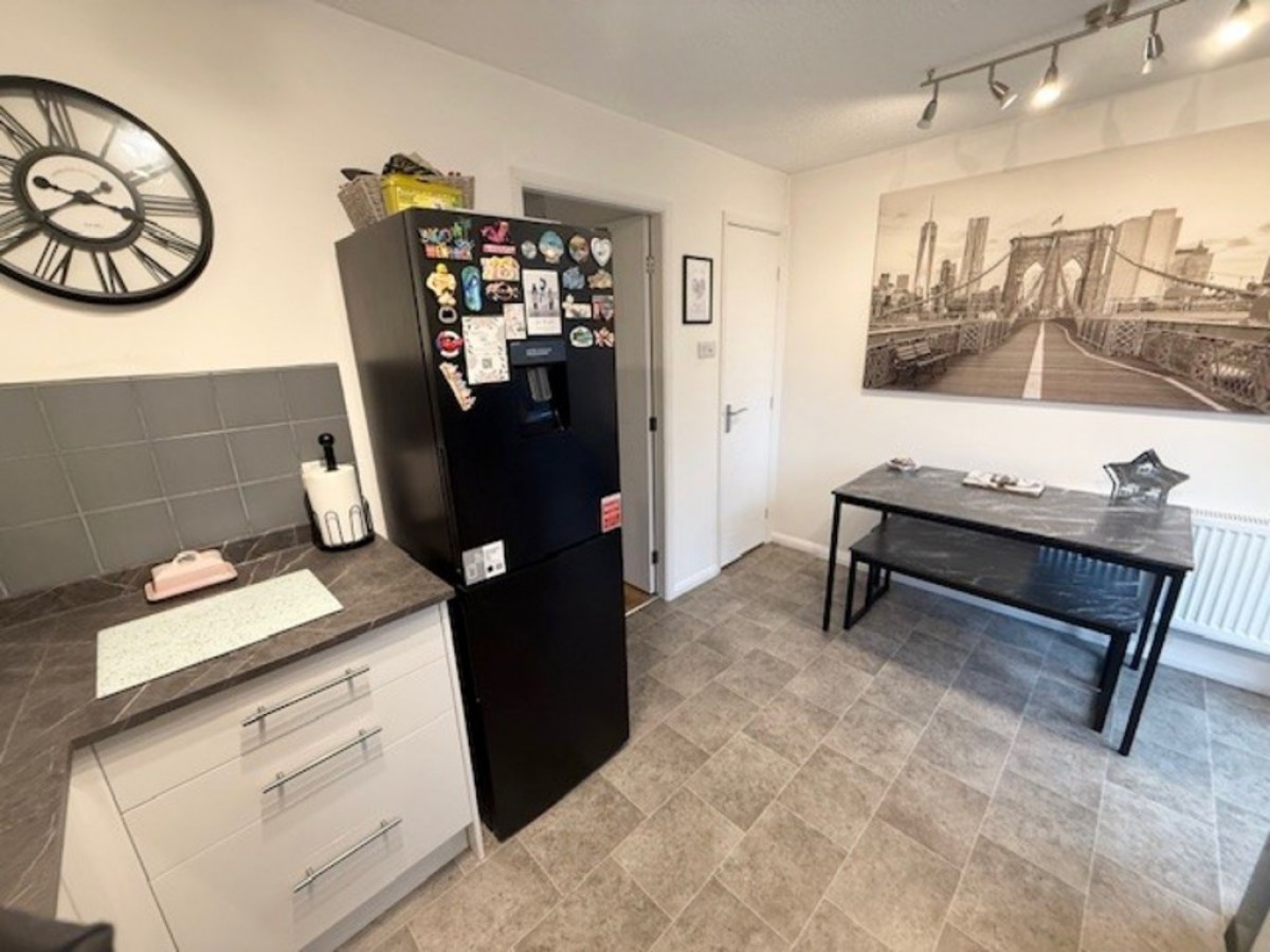 Linseed Avenue , Newark