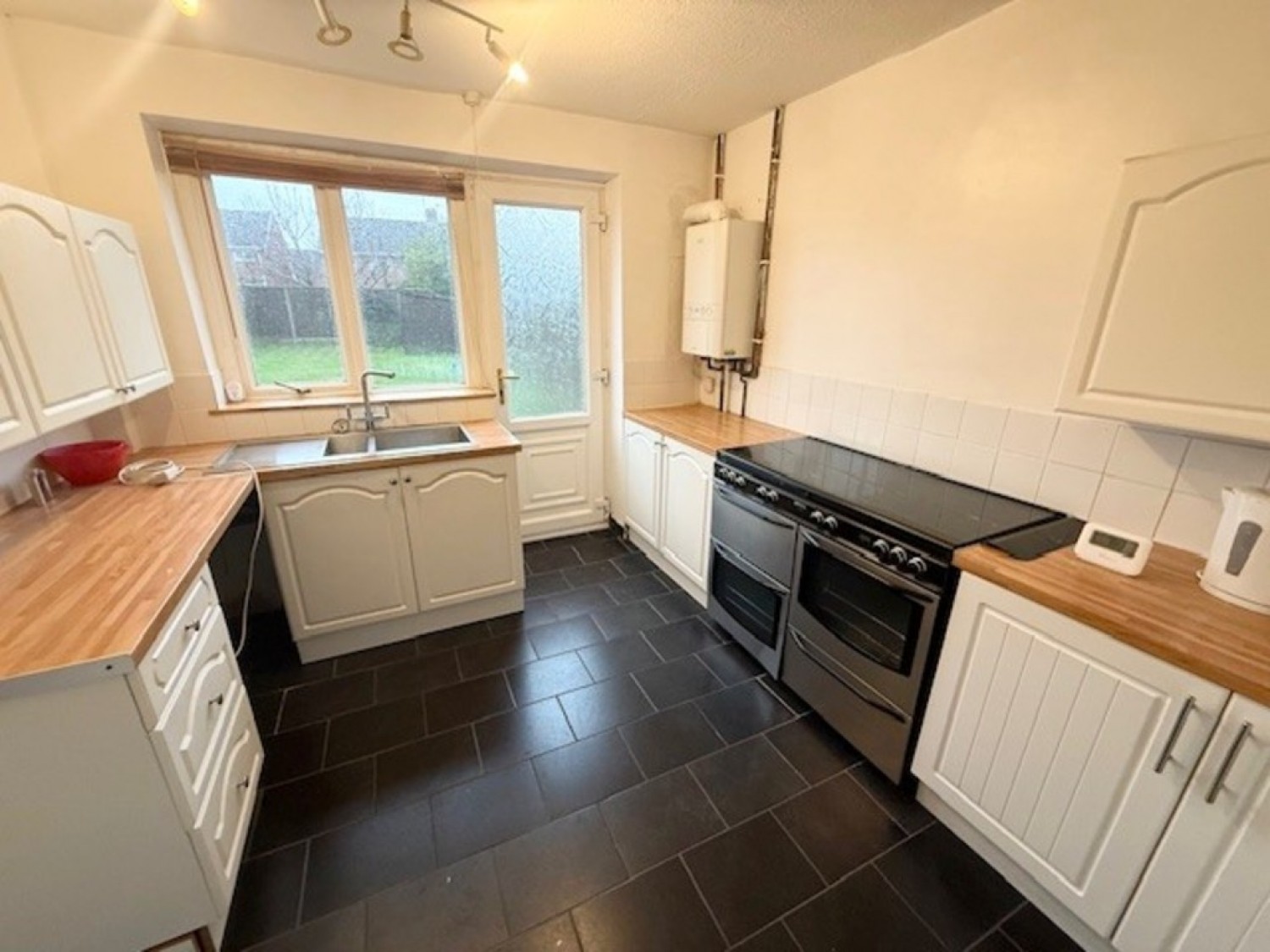 4 bedroom House for Sale Elizabeth Road, Newark