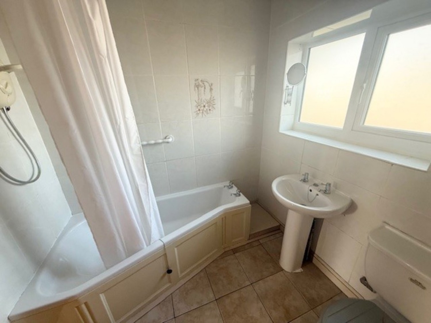 3 bedroom House for Letting Carlton Road, Newark