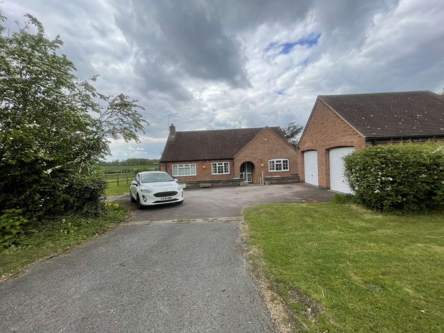 3 bedroom Bungalow for Letting Coddington, Newark, Notts