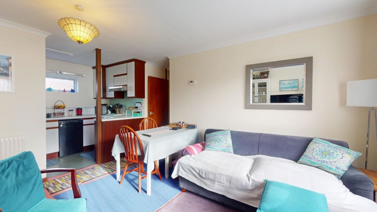 Off Walton Street, Jericho