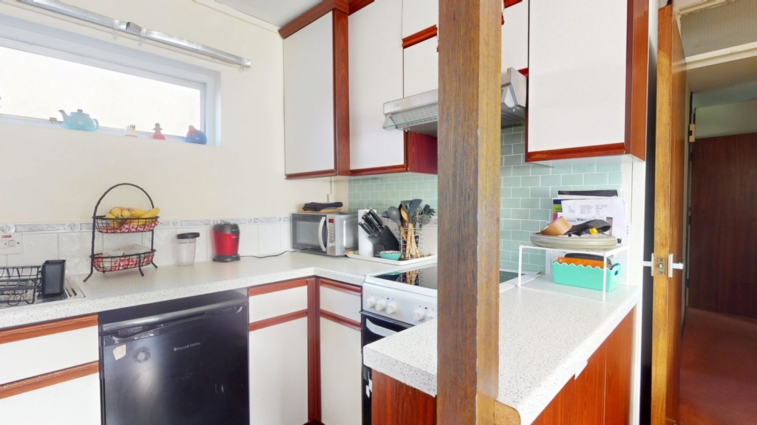 Off Walton Street, Jericho