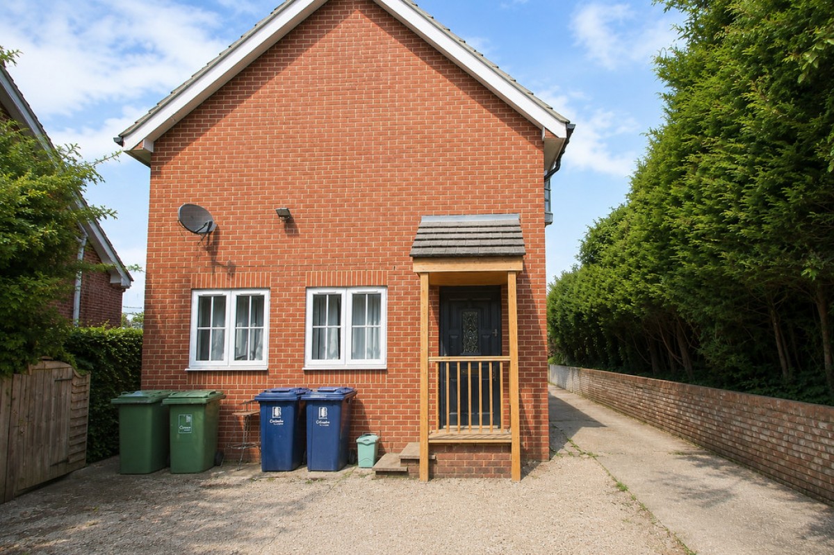 Crescent Road, Temple Cowley