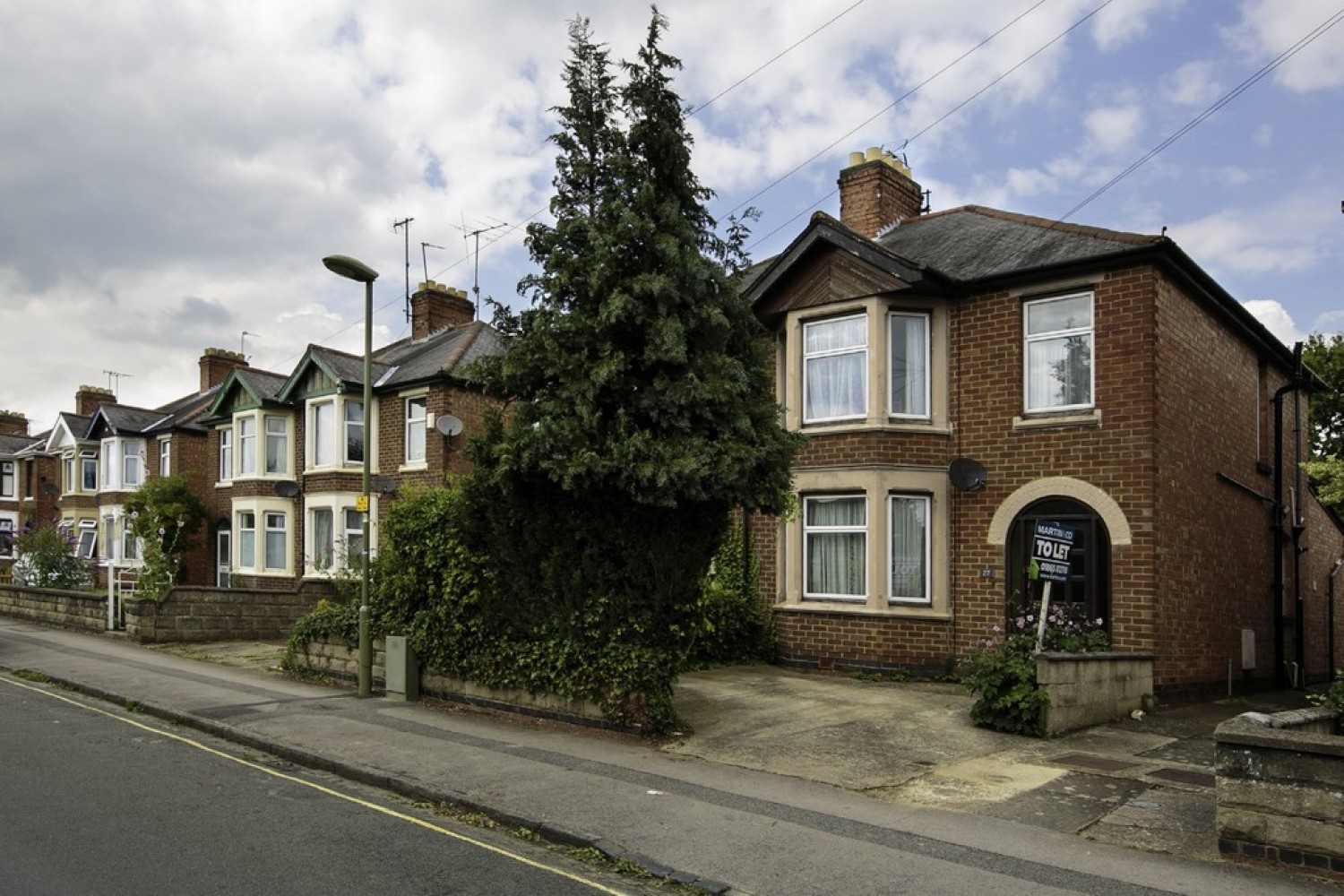 Fern Hill Road, Cowley