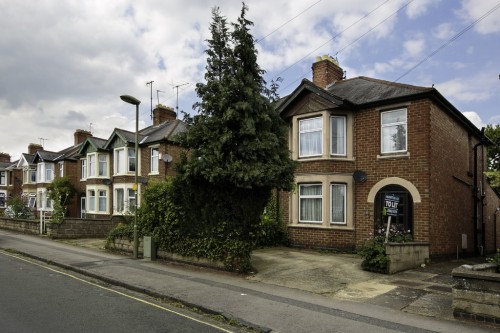 Fern Hill Road, Cowley