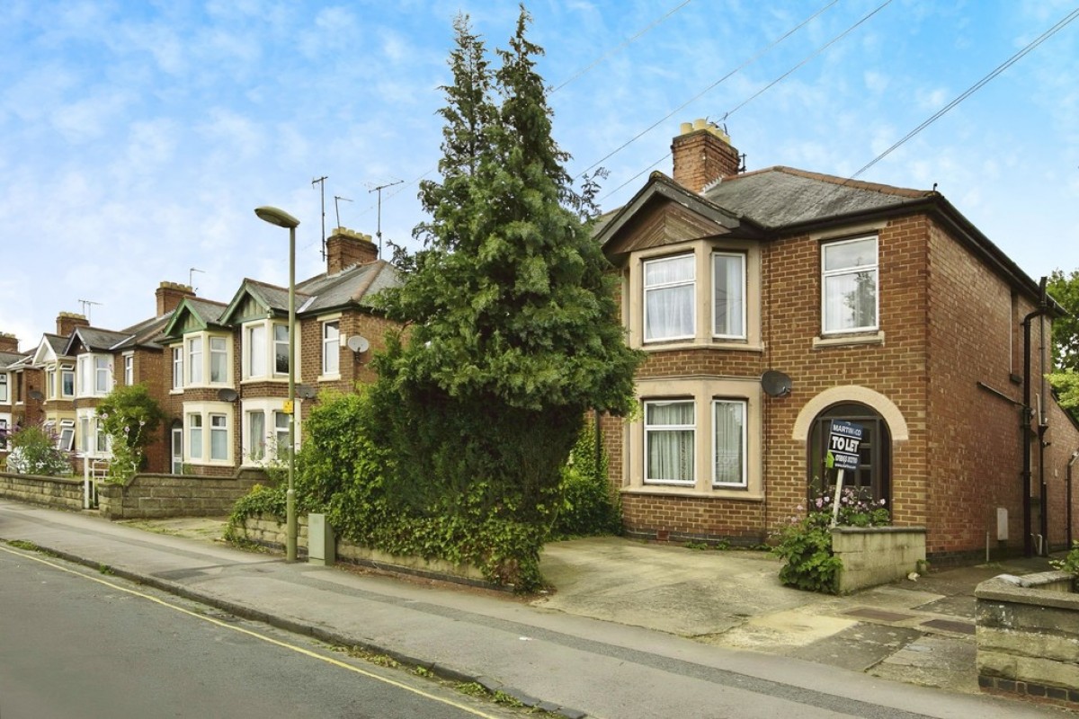 Fern Hill Road, Cowley