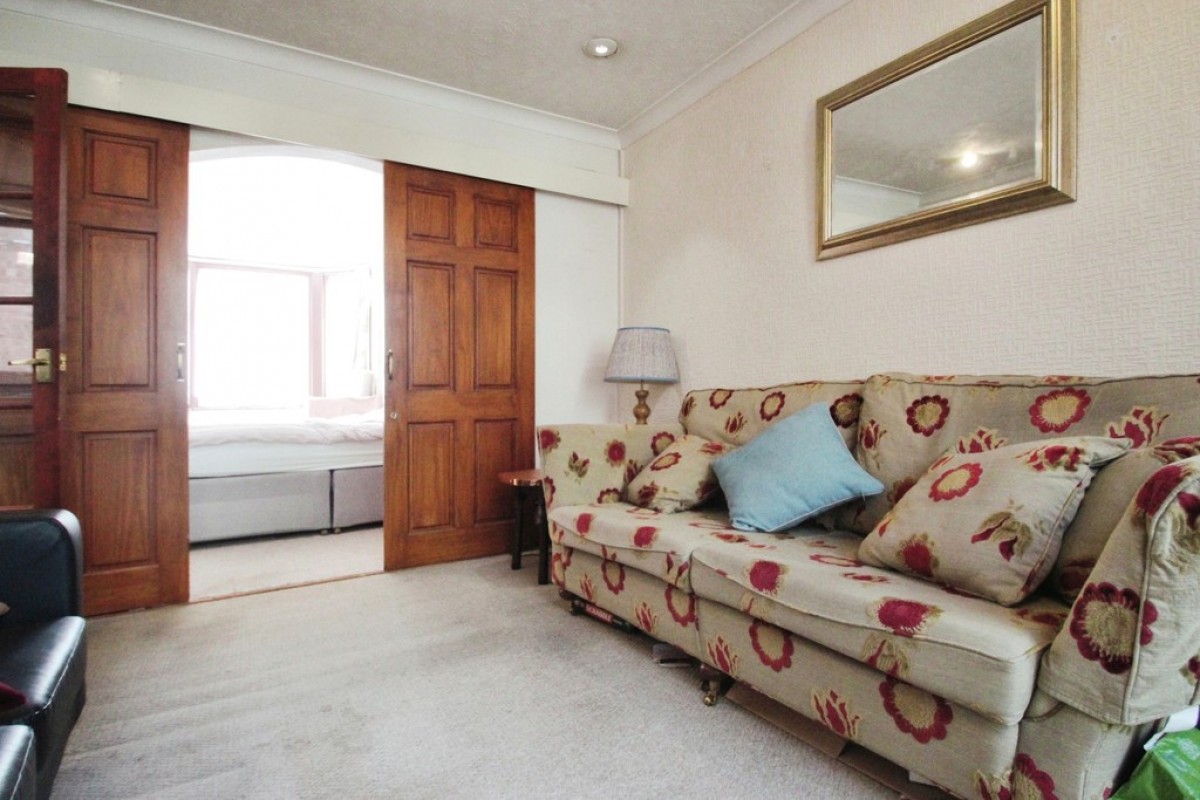 Fern Hill Road, Cowley