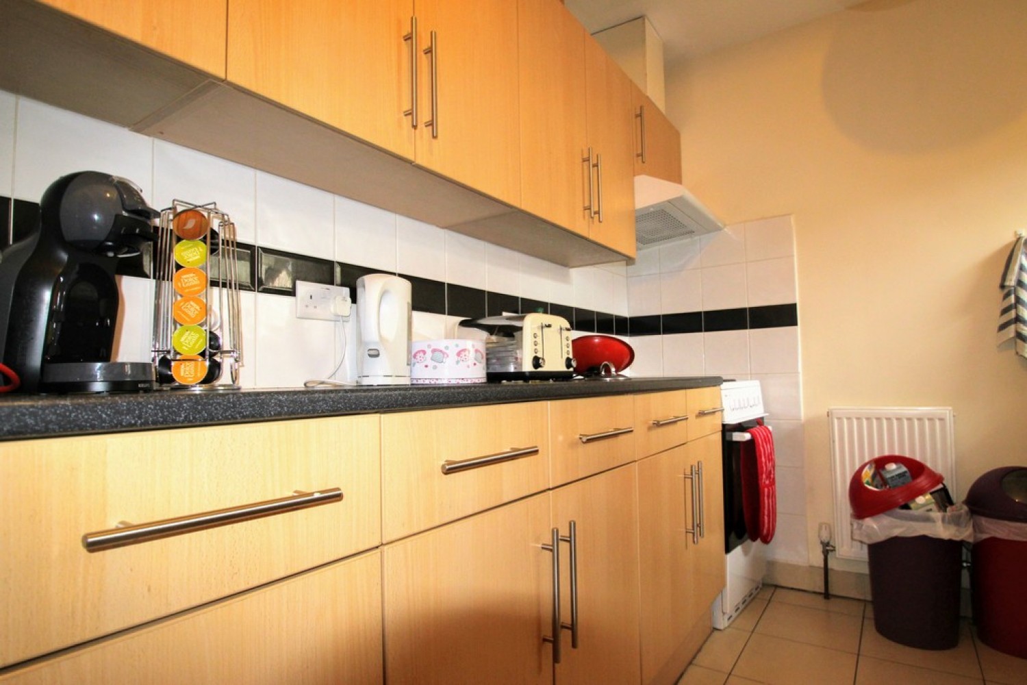 4 bedroom Flat in Valentia Road, Headington