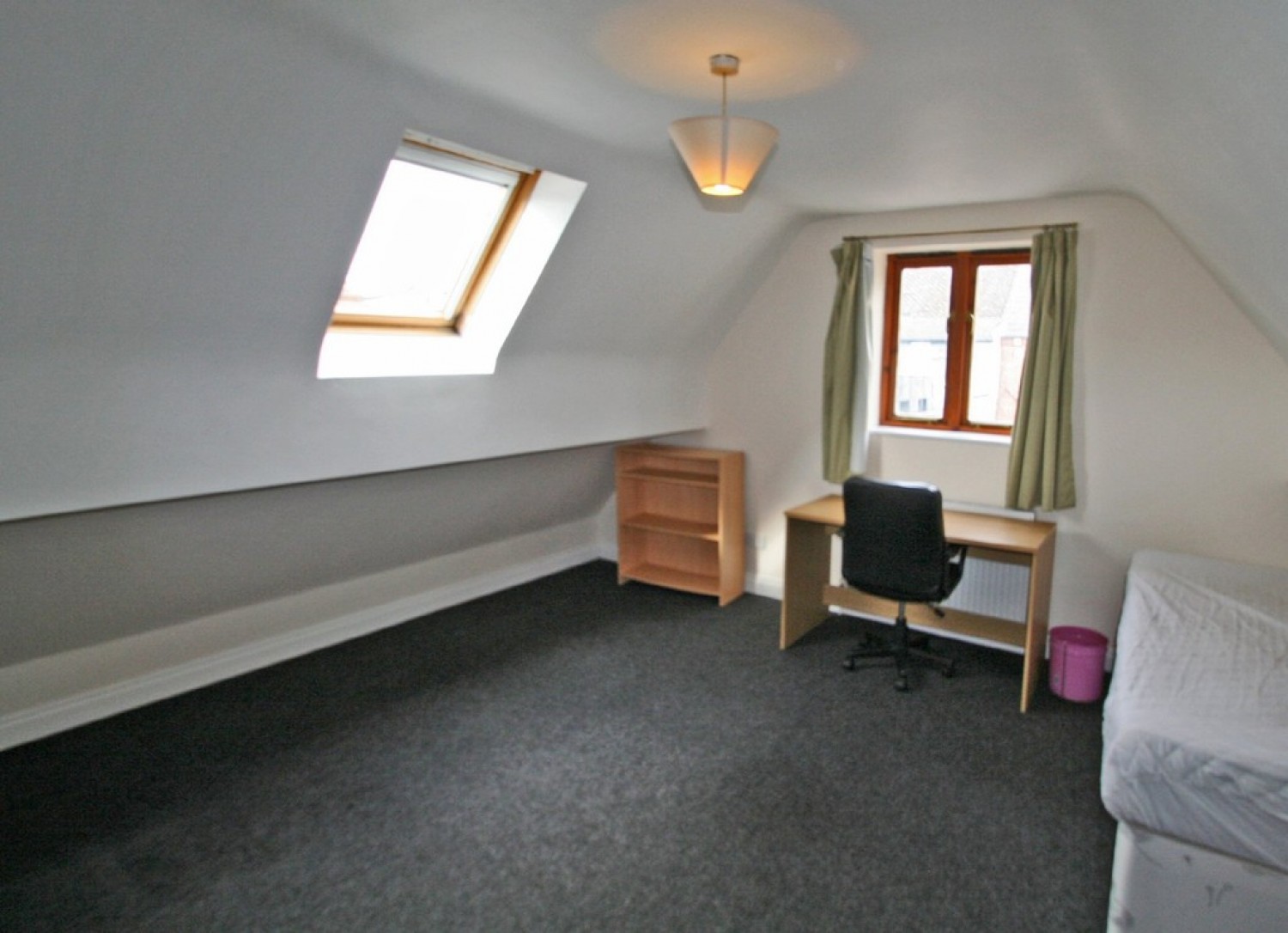 4 bedroom House in Cowley Road, Oxford