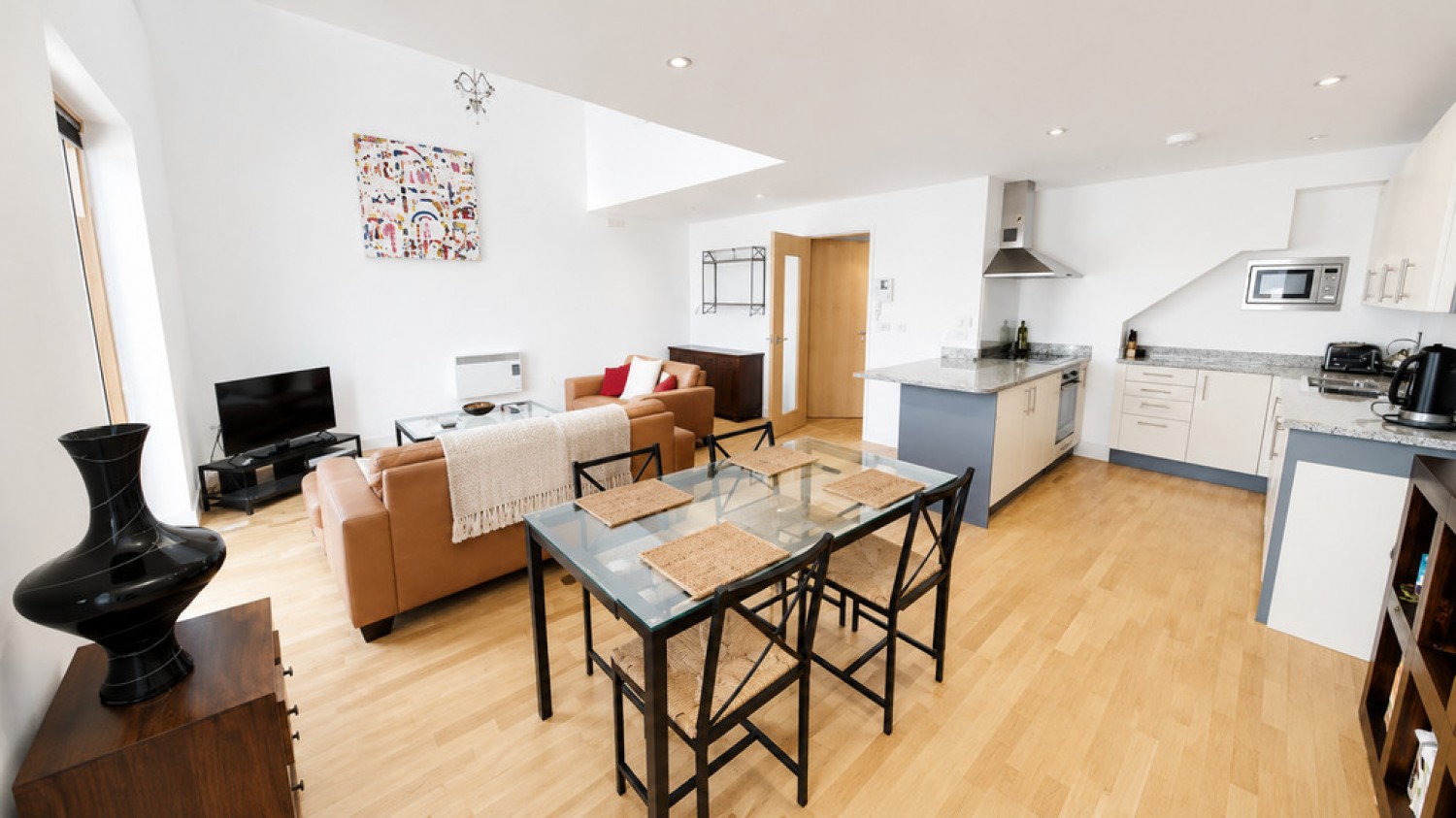 2 bedroom Flat for Letting Oxford Castle, City Centre