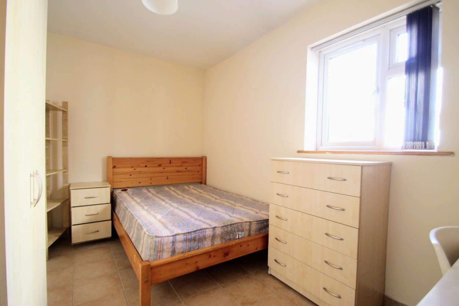 6 bedroom House for Letting Morris Crescent, Cowley