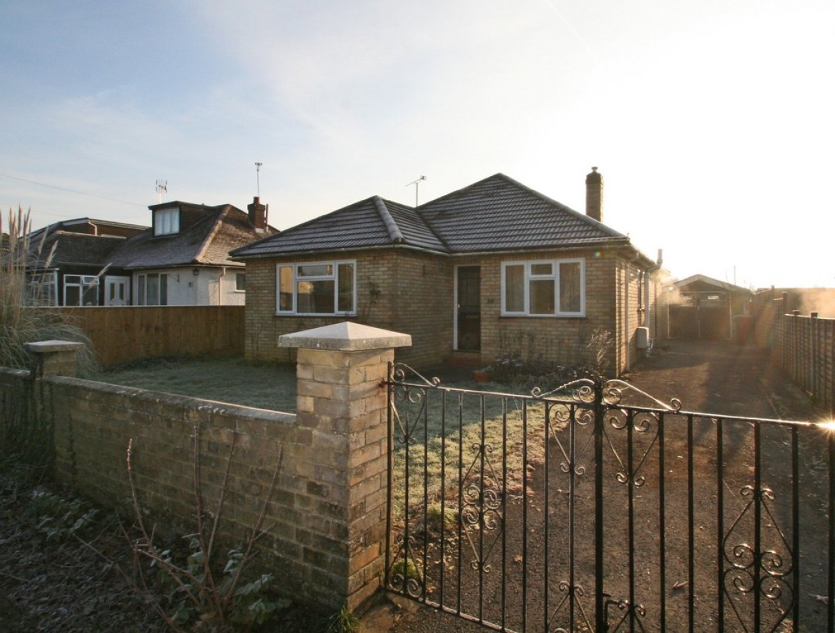 Mayfield Road, Farmoor