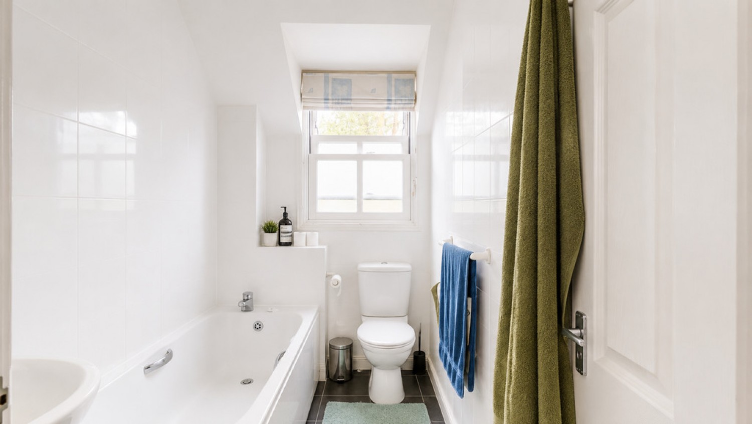4 bedroom House for Letting Lamarsh Road, Botley