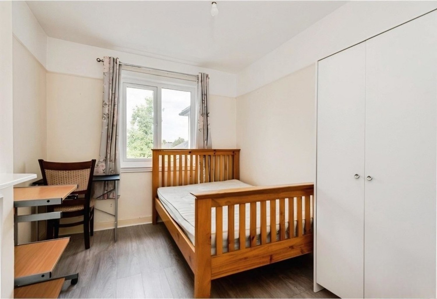 6 bedroom House for Letting Cricket Road, Cowley