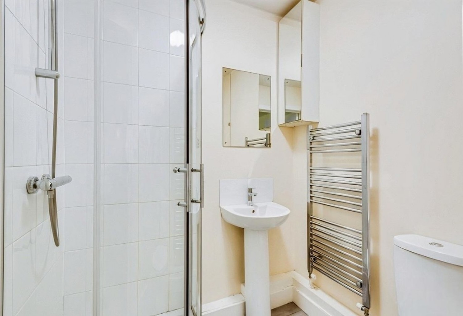 6 bedroom House for Letting Cricket Road, Cowley