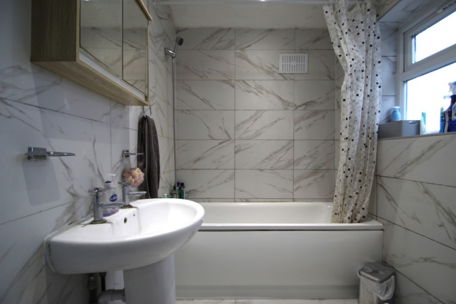 5 bedroom House in Crowell Road, Cowley