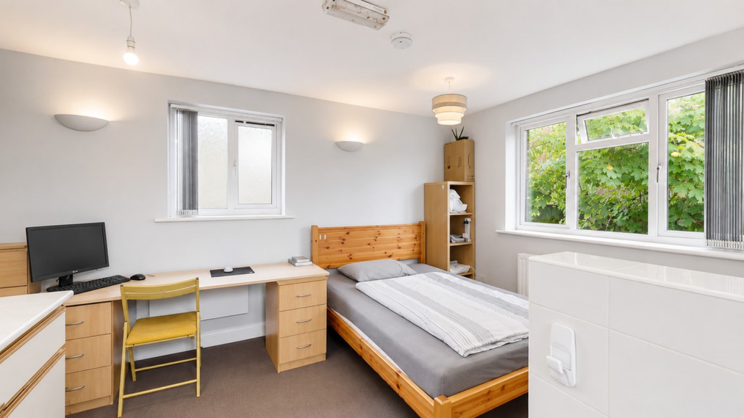 1 bedroom Flat for Letting Kelburne Road, Cowley