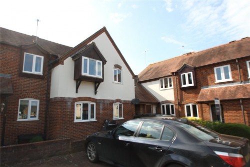 Friday Court, Thame