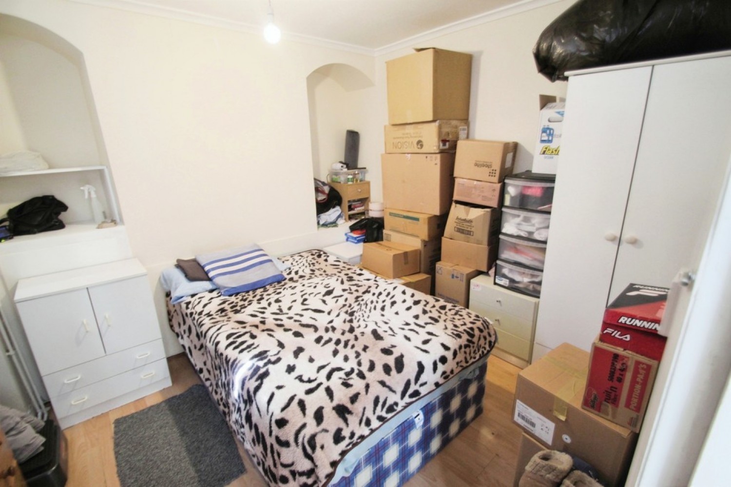 4 bedroom House in Outram Road, Cowley