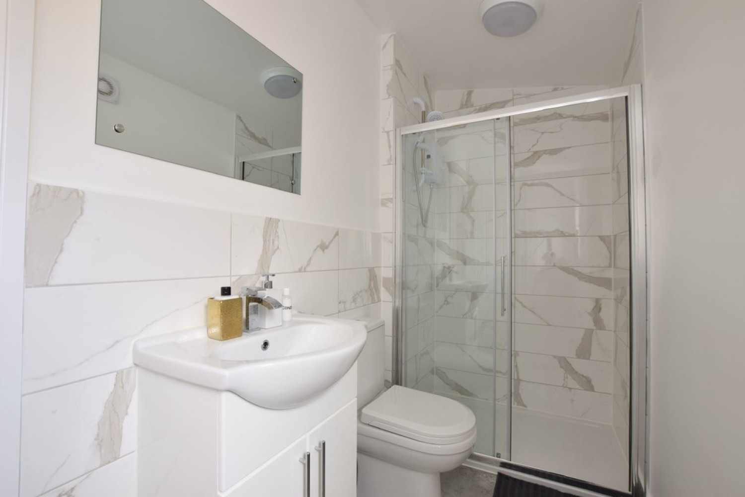 4 bedroom House in Sutton Road, Marston