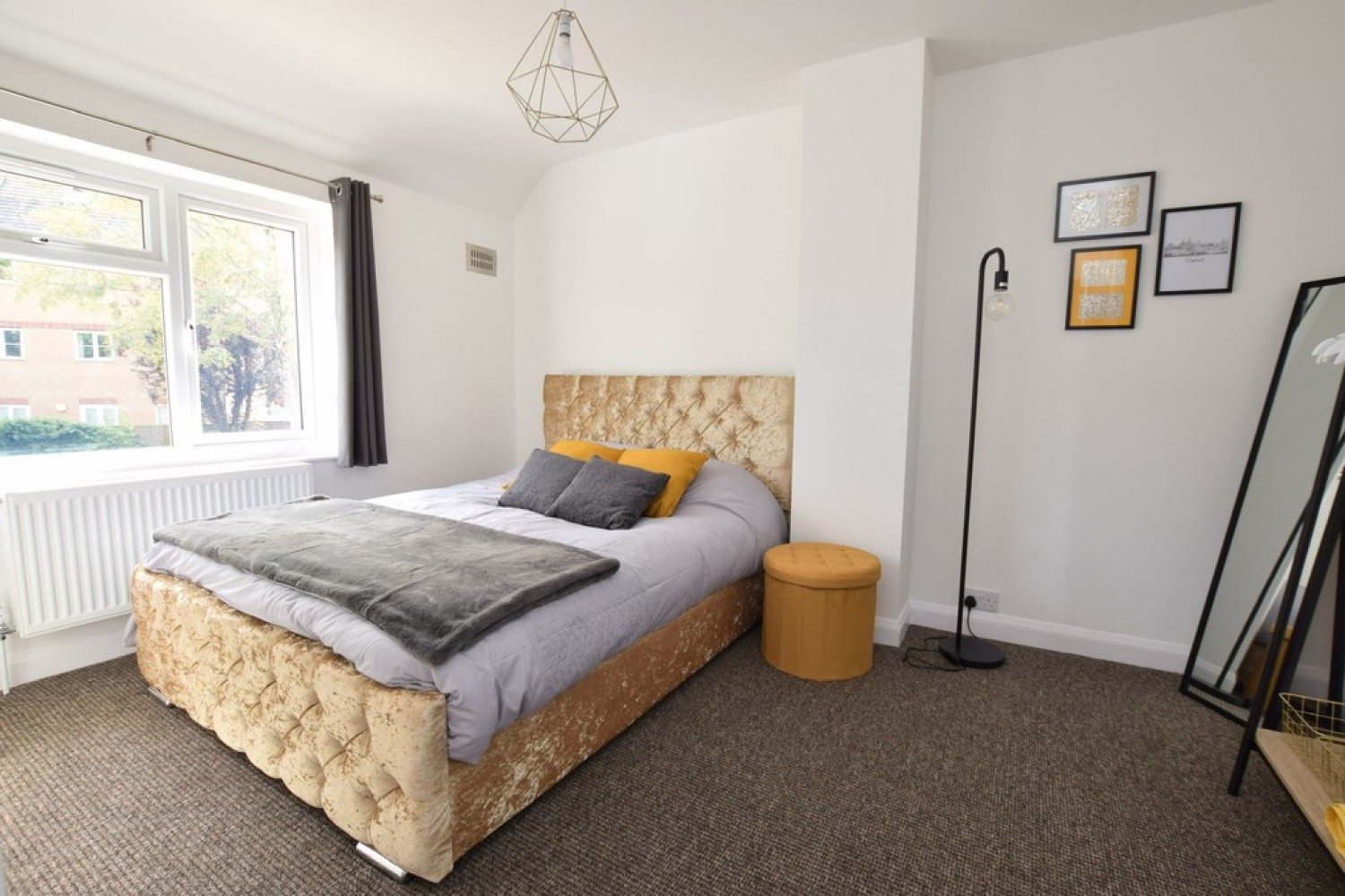 4 bedroom House in Sutton Road, Marston