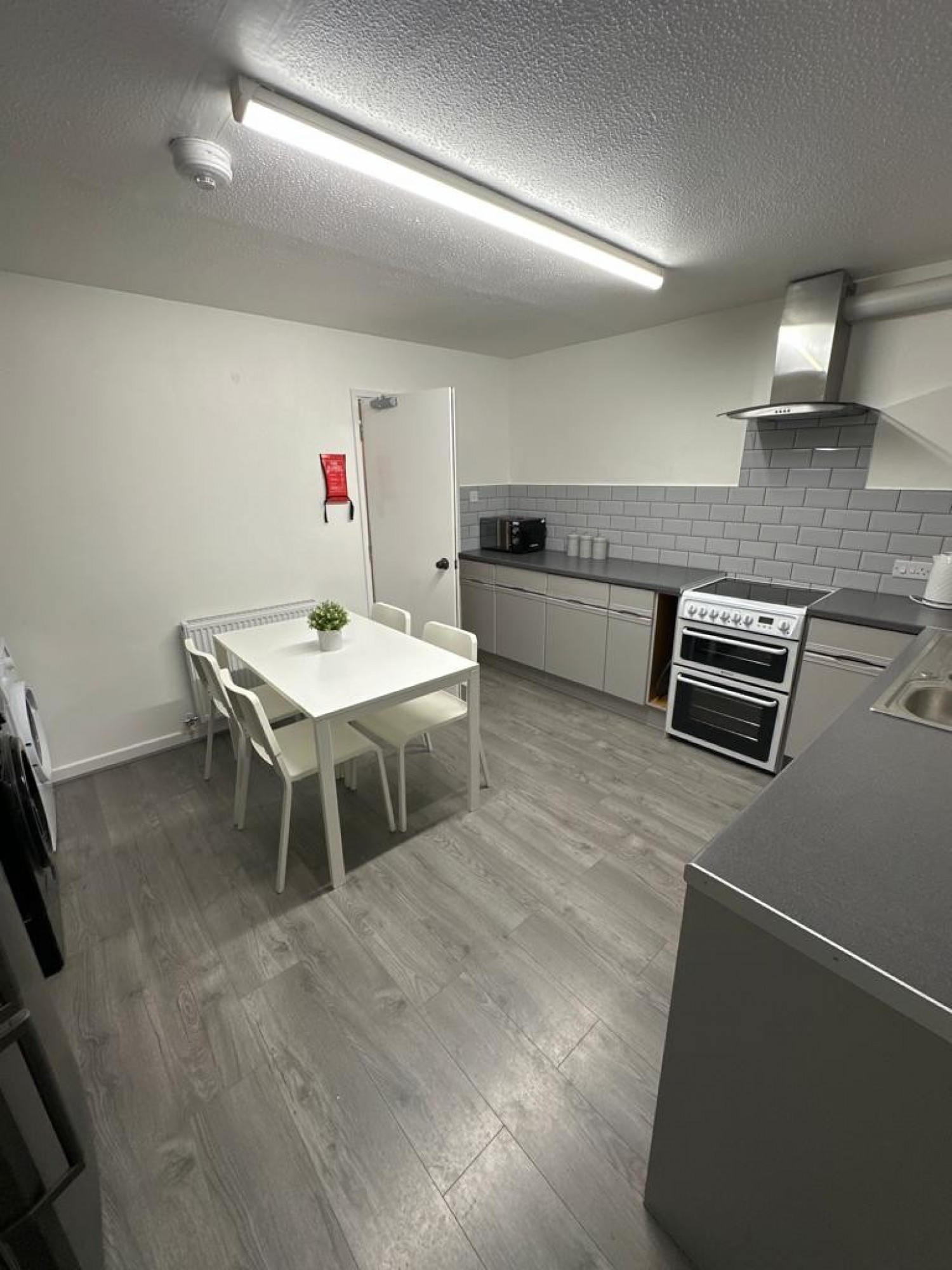 4 bedroom House in Leiden Road , Headington