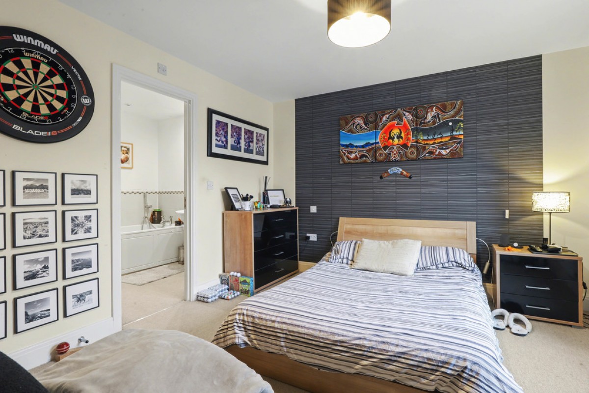 Augustine Way, Iffley