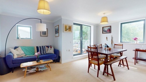 Empress Court, Woodins Way