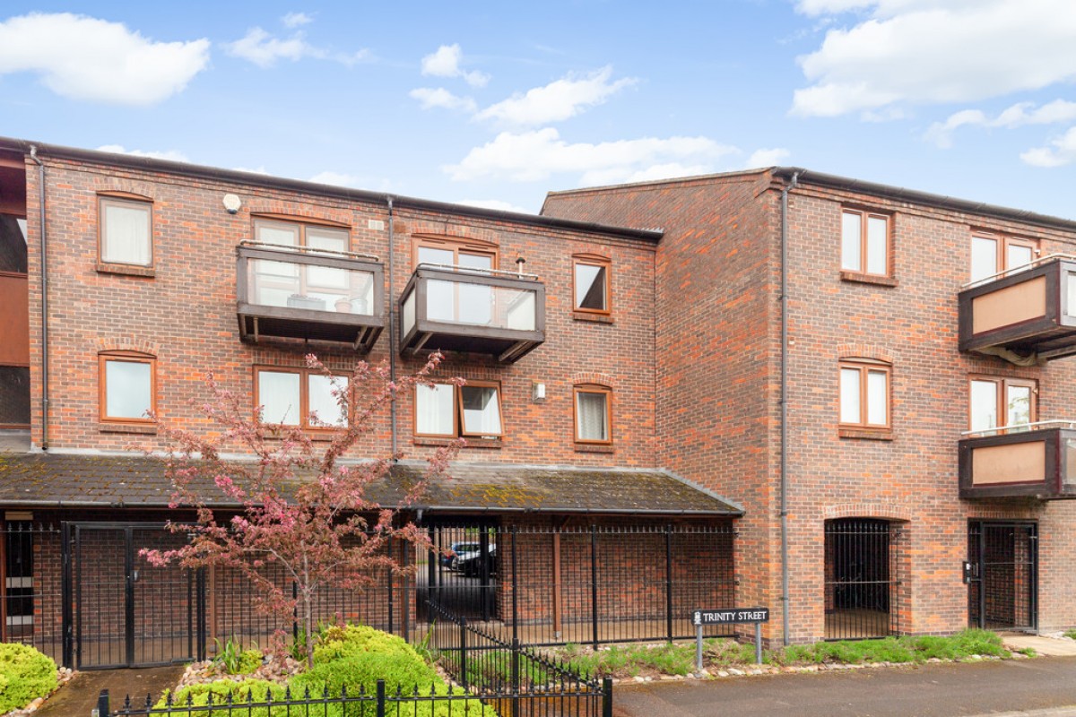 Rivercourt, Trinity Street