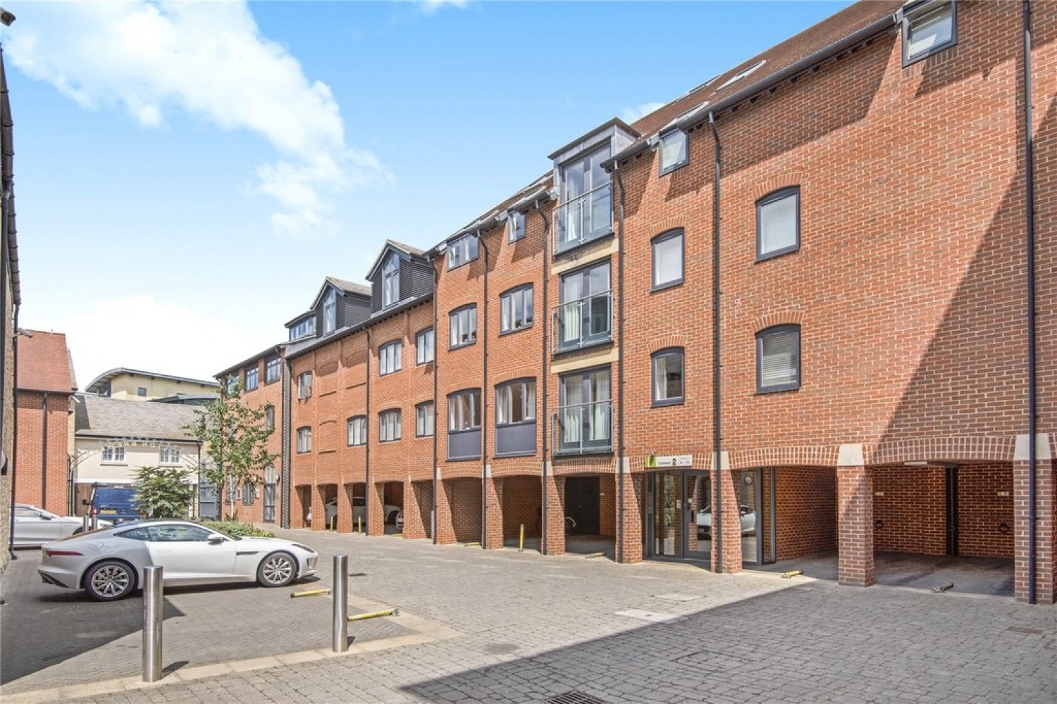 2 bedroom Flat for Letting The Lion Brewery, Oxford
