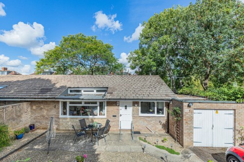 Hernes Close, Summertown