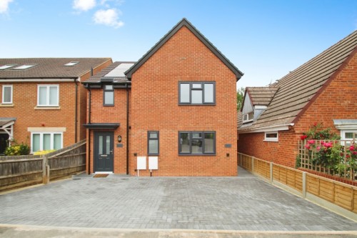 Conifer Close, Botley