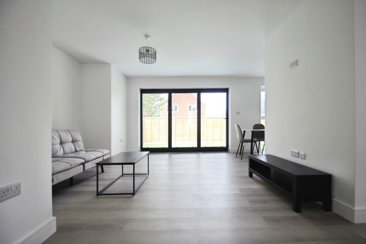 Conifer Close, Botley
