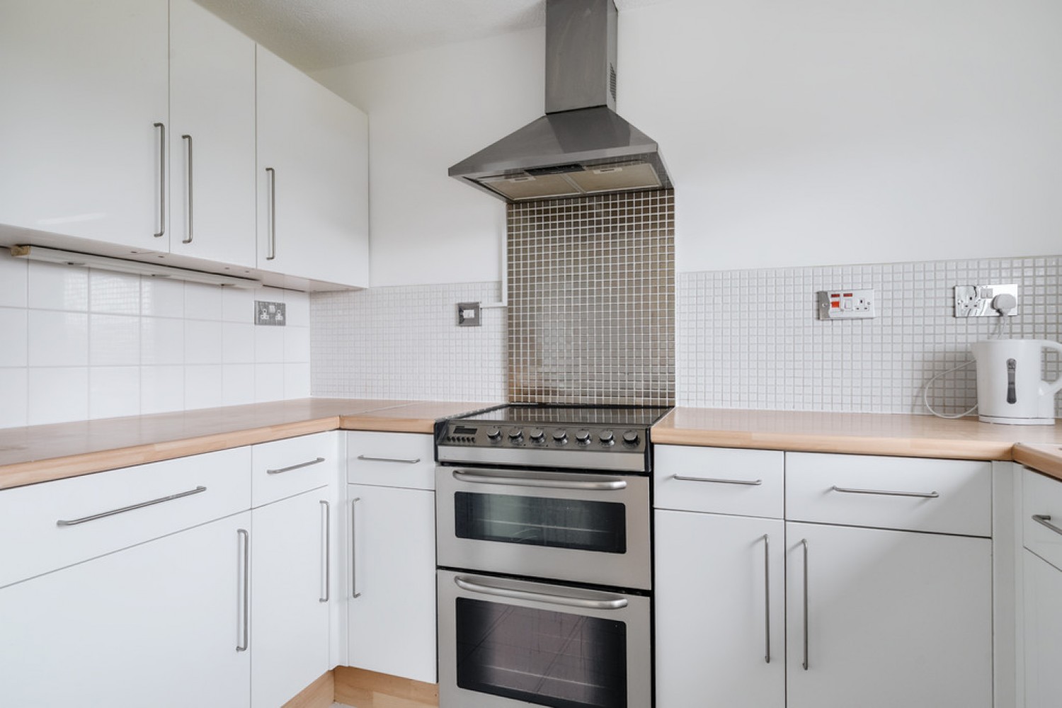 2 bedroom Flat for Sale Denbigh Road, Thame