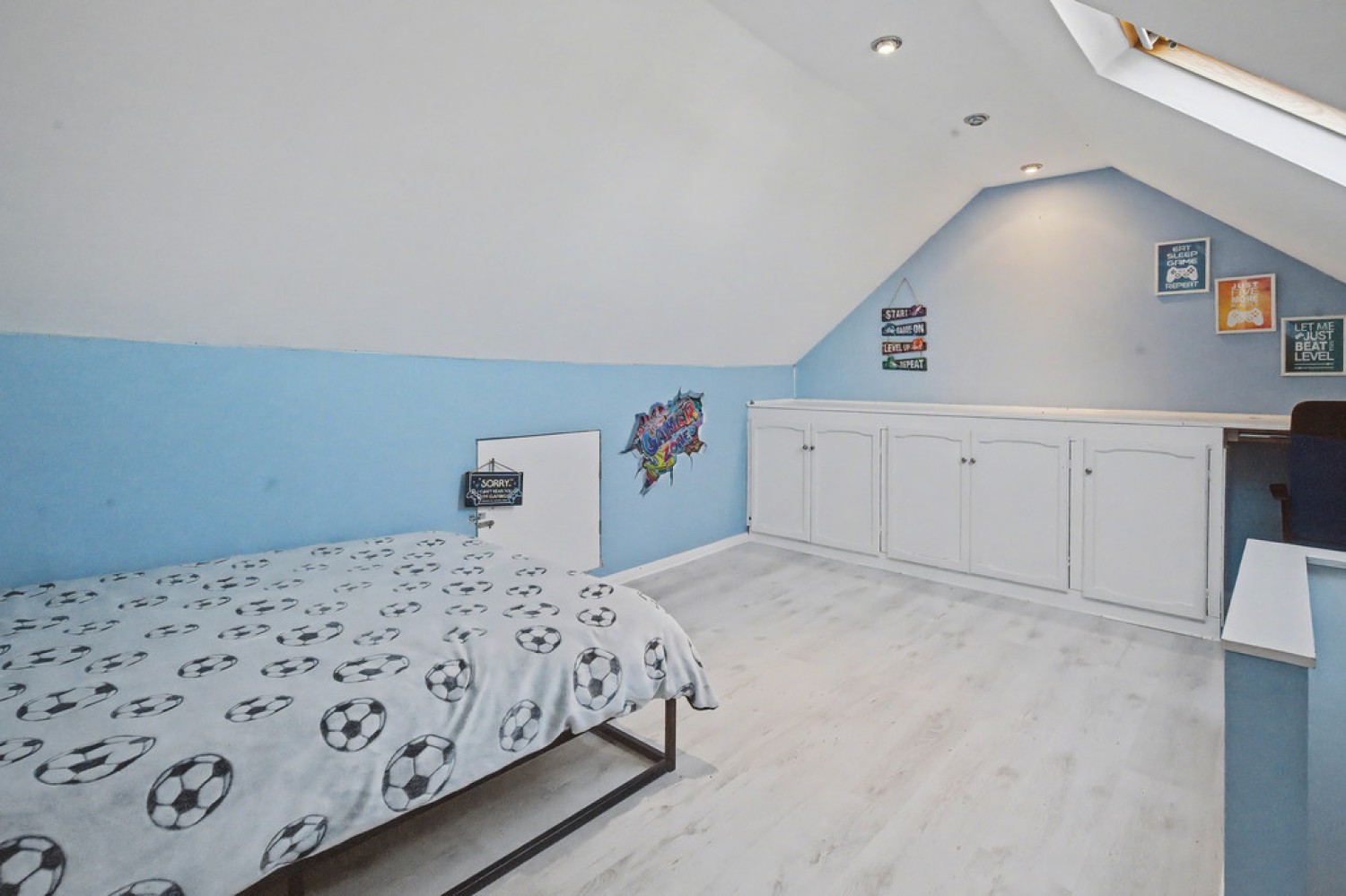 2 bedroom House for Sale Bernard Close, Cuddington