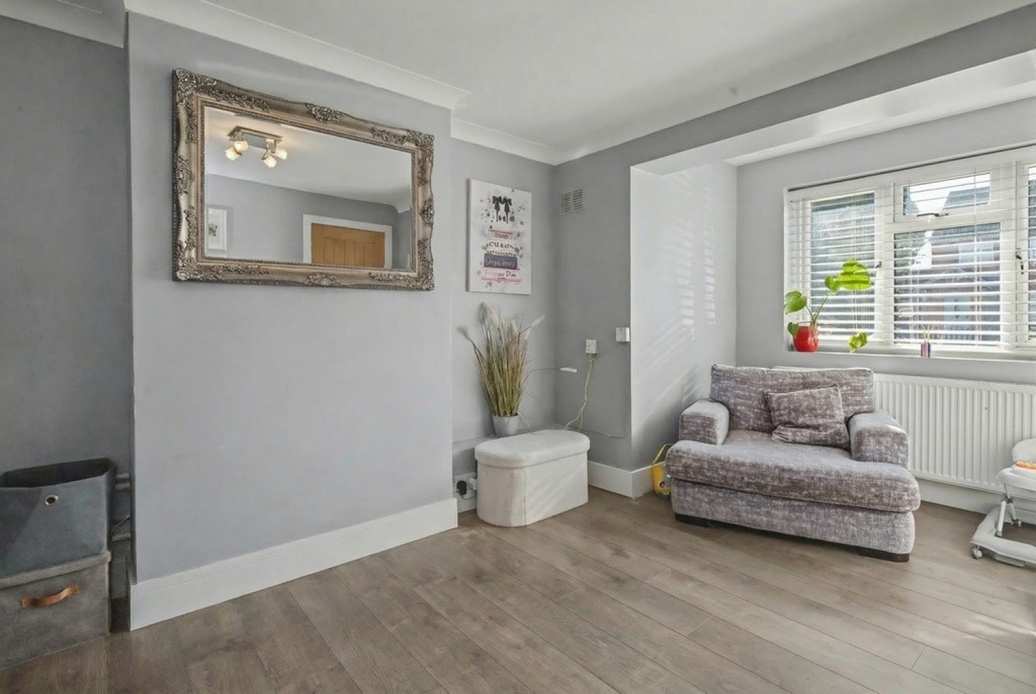 2 bedroom House for Sale Bernard Close, Cuddington