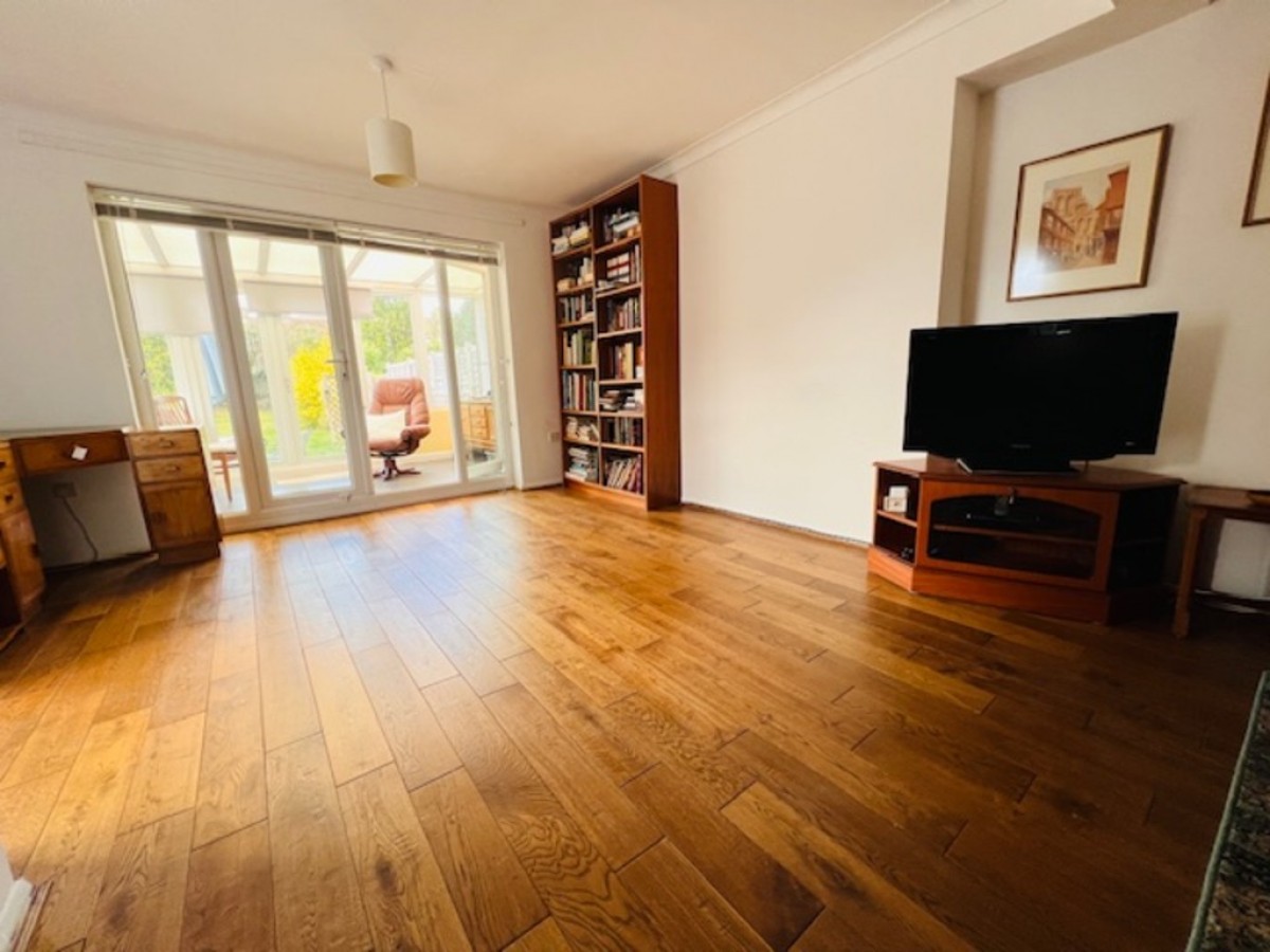 Ludsden Grove, Thame, Oxfordshire